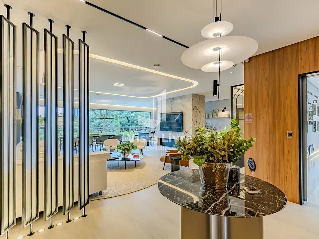 Apartamento com 215m² 3 quartos e 6 banheiros, à venda, no bairro Vila Tramontano em São Paulo