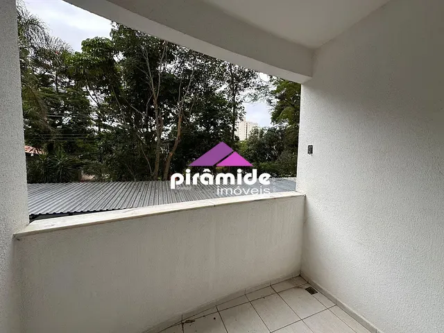 Apartamento 2 quartos e 1 banheiro, para alugar, no bairro Vila Ema em São José dos Campos