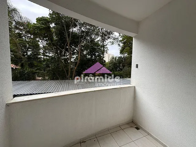 Apartamento 2 quartos e 1 banheiro, para alugar, no bairro Vila Ema em São José dos Campos