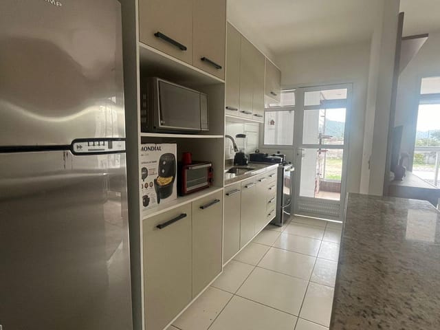 Apartamento 3 quartos e 2 banheiros, para alugar, no bairro Centro em Bertioga