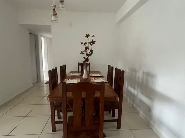 Apartamento 3 quartos e 2 banheiros, para alugar, no bairro Centro em Bertioga