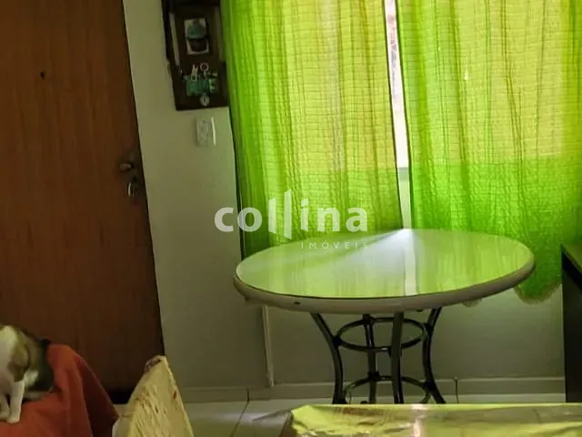 Apartamento com 48m² 2 quartos e 1 banheiro, à venda, no bairro Jardim Maria Beatriz em Carapicuíba