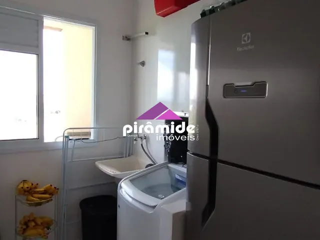Apartamento 2 quartos e 1 banheiro, à venda, no bairro Parque Santo Antônio em Jacareí