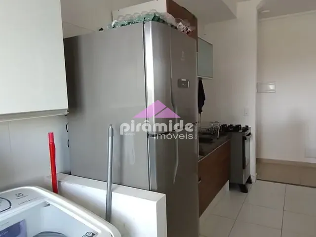 Apartamento 2 quartos e 1 banheiro, à venda, no bairro Parque Santo Antônio em Jacareí
