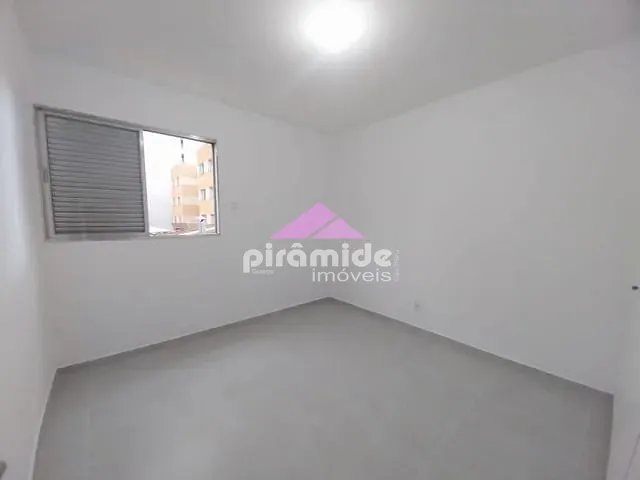 Apartamento 2 quartos e 1 banheiro, para alugar, no bairro Vila Betânia em São José dos Campos