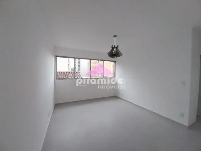 Apartamento 2 quartos e 1 banheiro, para alugar, no bairro Vila Betânia em São José dos Campos