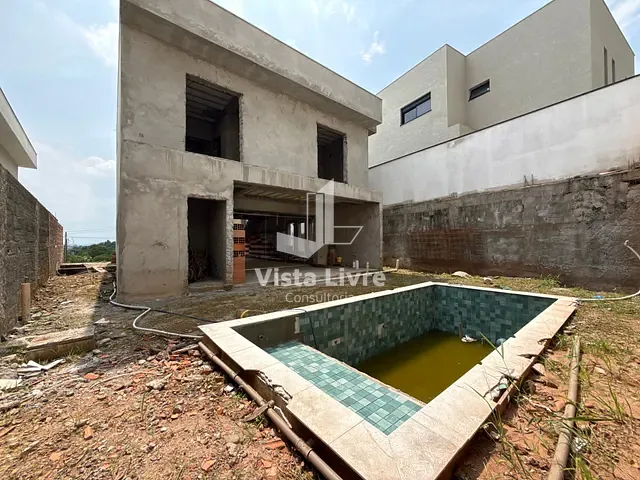Casa com 310m² 4 quartos e 5 banheiros, à venda, no bairro Alphaville em Santana de Parnaíba
