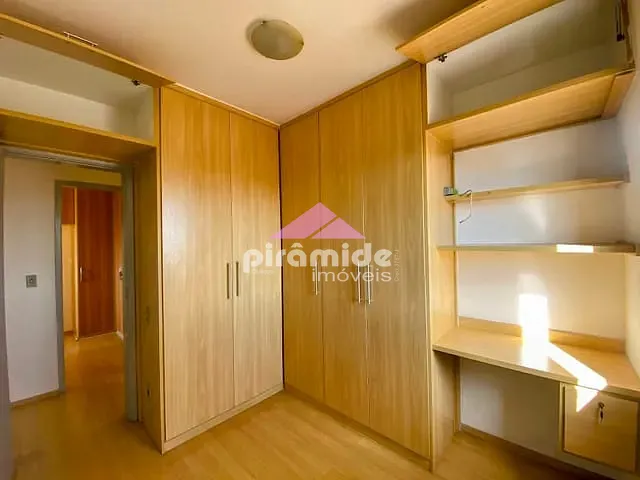 Apartamento 3 quartos e 1 banheiro, à venda, no bairro Jardim Veneza em São José dos Campos