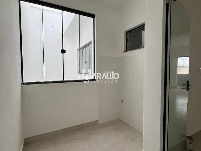 Apartamento 2 quartos e 1 banheiro, para alugar, no bairro São Vicente em Itajaí