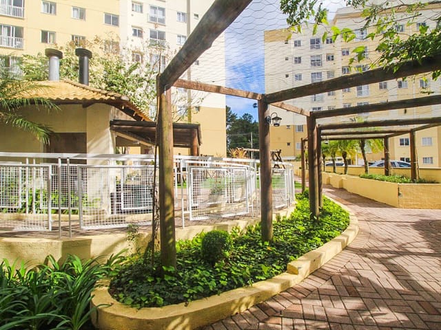 Apartamento 2 quartos e 2 banheiros, para alugar, no bairro Mossunguê em Curitiba