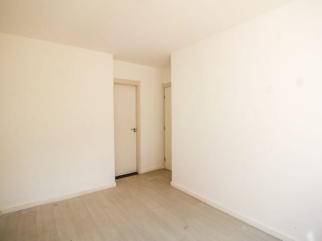 Apartamento 2 quartos e 2 banheiros, para alugar, no bairro Mossunguê em Curitiba