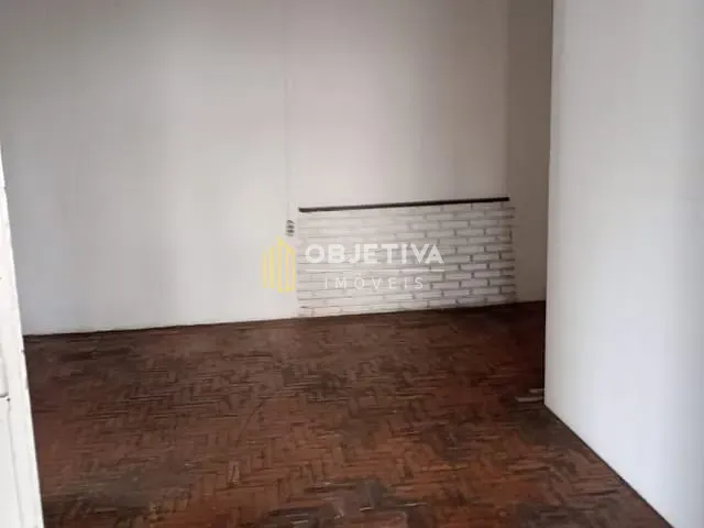 Apartamento 3 quartos e 2 banheiros, à venda, no bairro Santa Maria Goretti em Porto Alegre