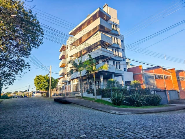 Apartamento com 355m² 4 quartos e 3 banheiros, à venda, no bairro Sagrada Família em Caxias do Sul
