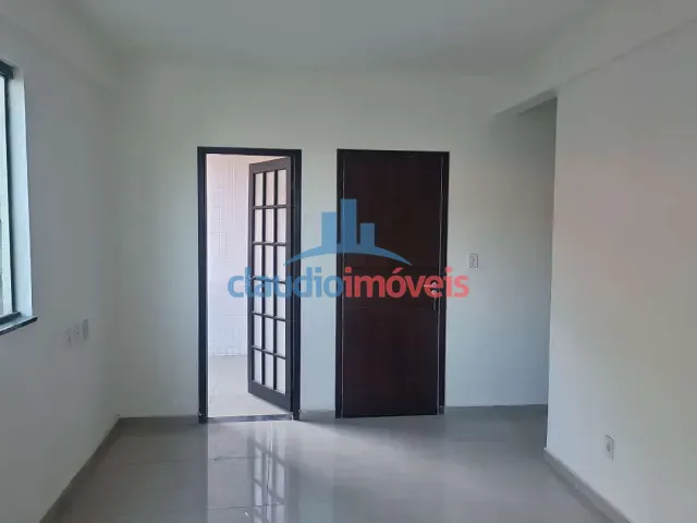 Apartamento 2 quartos e 1 banheiro, para alugar, no bairro Santa Rosa em Barra Mansa