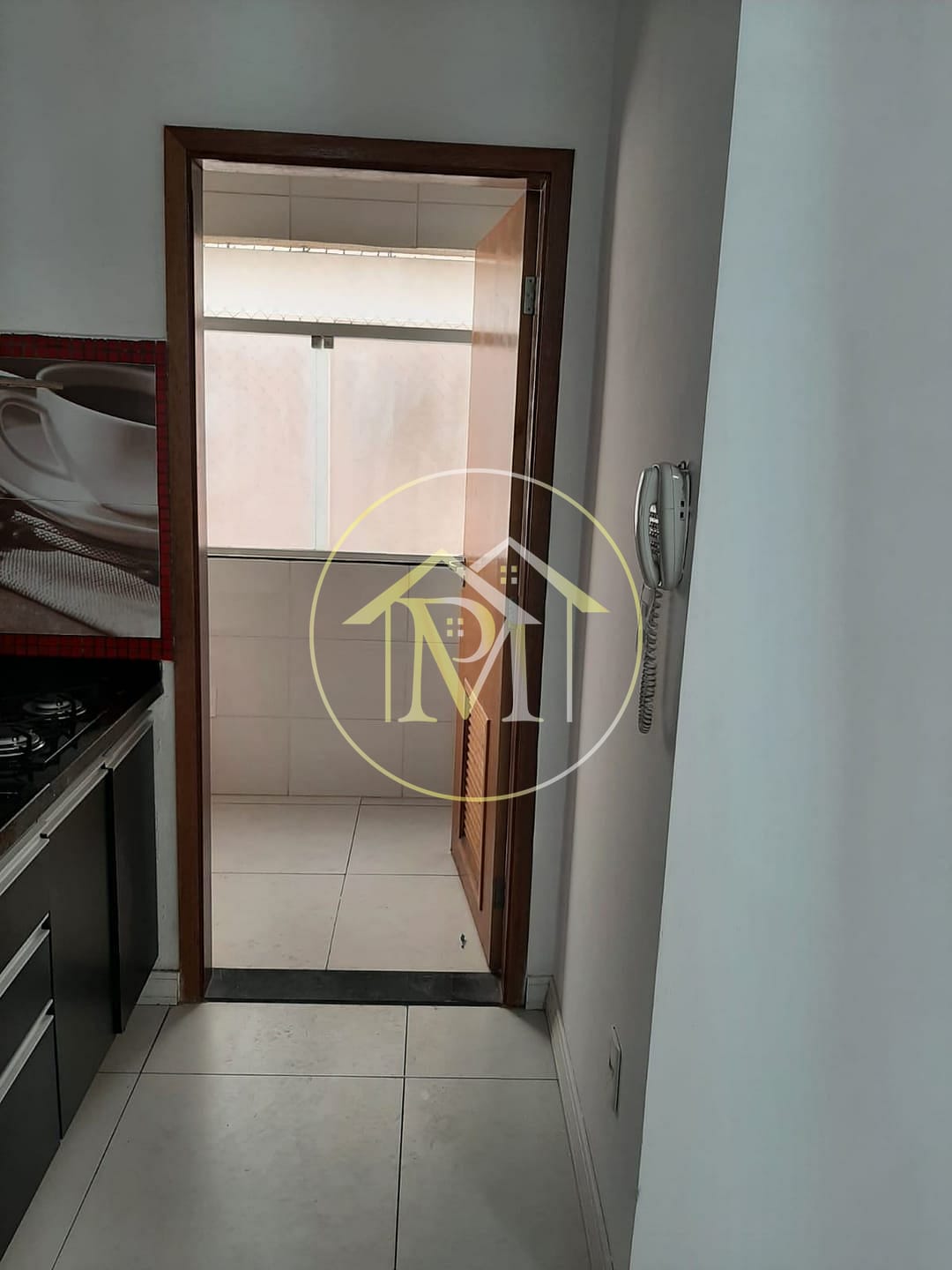 Apartamento à venda e aluguel com 2 quartos, 50m² - Foto 2