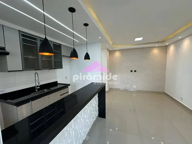 Apartamento 2 quartos e 2 banheiros, para alugar, no bairro Vila Industrial em São José dos Campos