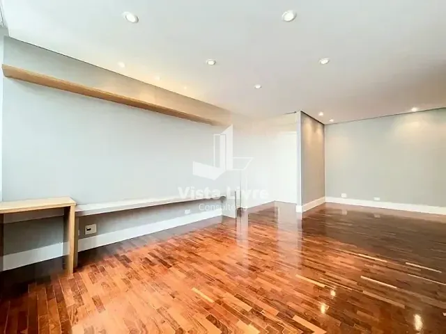 Apartamento com 130m² 3 quartos e 3 banheiros, à venda, no bairro Vila Nova Conceição em São Paulo