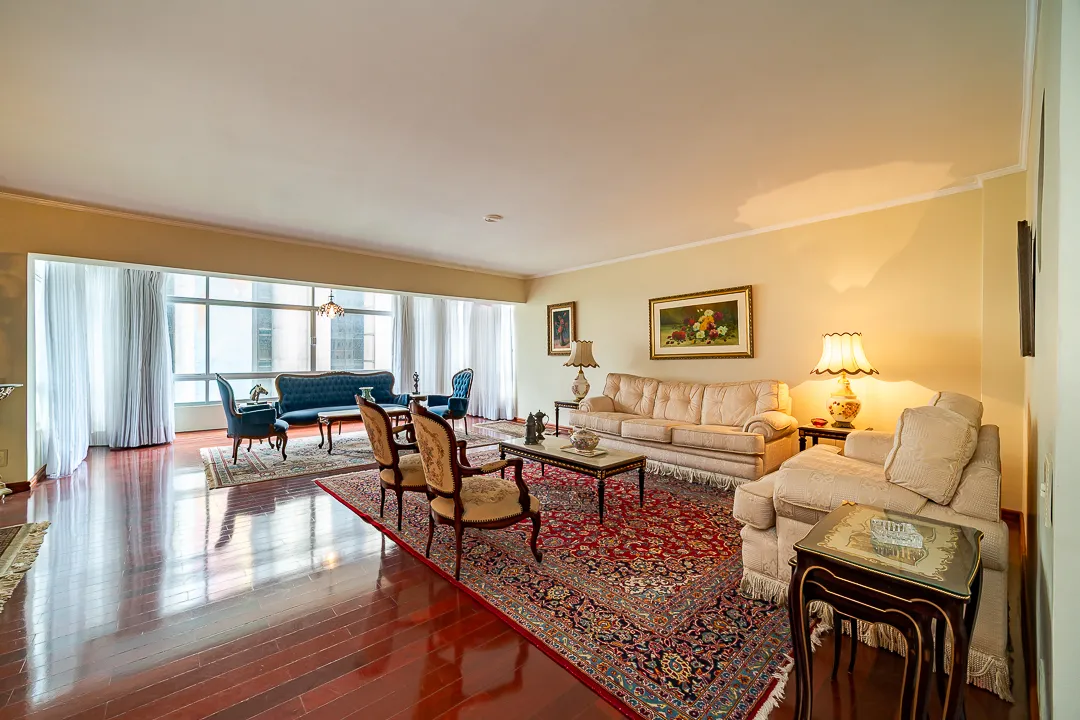 Apartamento para venda em Jardim Paulista com 4 quartos, sendo 1 suíte, 215m²