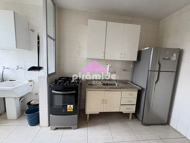 Apartamento 1 quarto e 1 banheiro, à venda ou para alugar, no bairro Vila Adyana em São José dos Campos