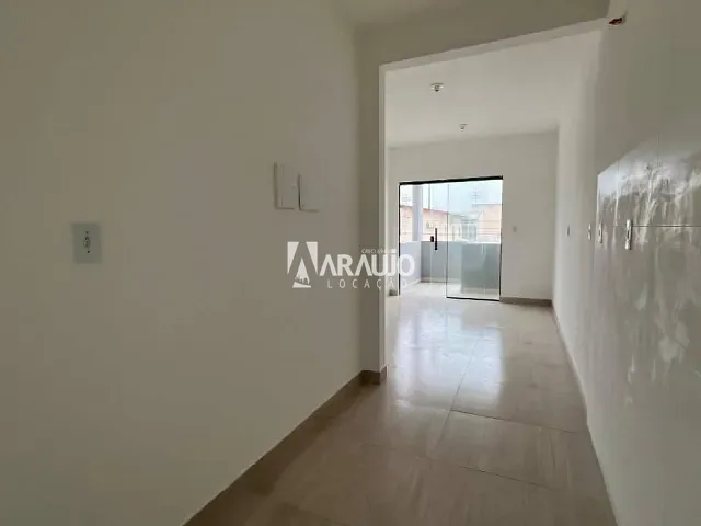 Apartamento 2 quartos e 1 banheiro, para alugar, no bairro São Vicente em Itajaí