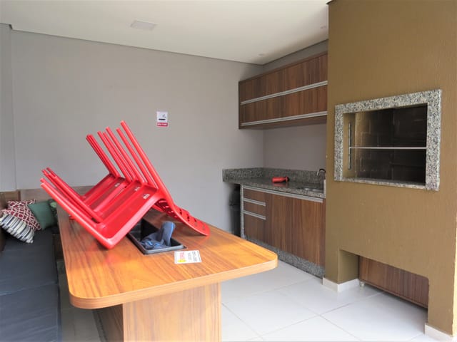 Apartamento com 70m² 2 quartos e 1 banheiro, à venda, no bairro Uvaranas em Ponta Grossa