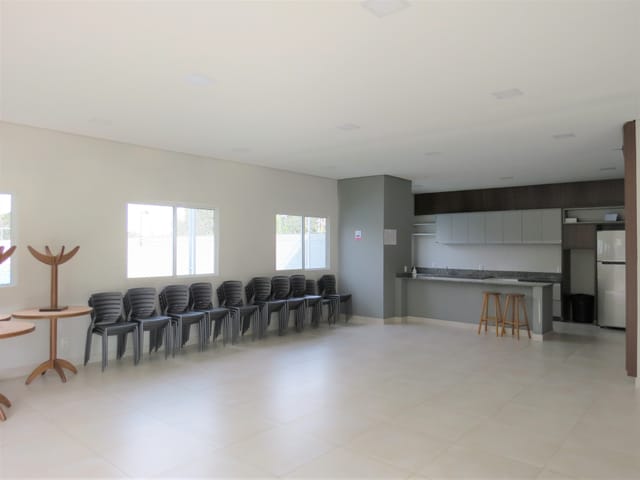 Apartamento com 70m² 2 quartos e 1 banheiro, à venda, no bairro Uvaranas em Ponta Grossa