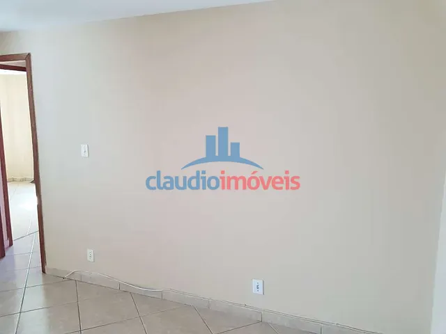 Apartamento 2 quartos e 1 banheiro, à venda, no bairro Aterrado em Volta Redonda