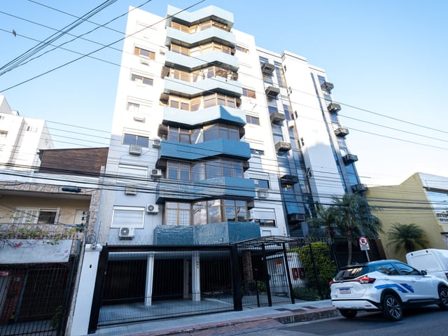 Apartamento com 50m² 1 quarto e 1 banheiro, à venda ou para alugar, no bairro Centro em Pelotas