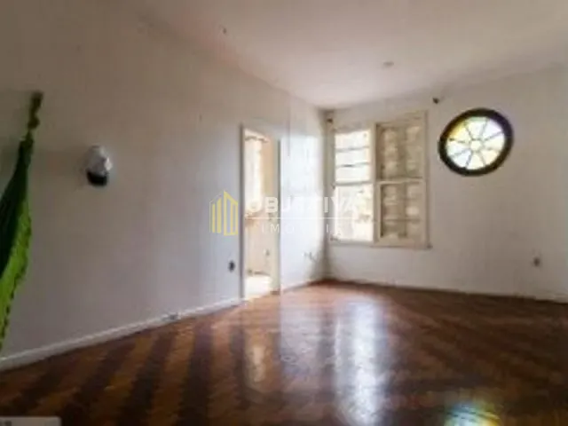 Apartamento 3 quartos e 1 banheiro, à venda, no bairro Santana em Porto Alegre