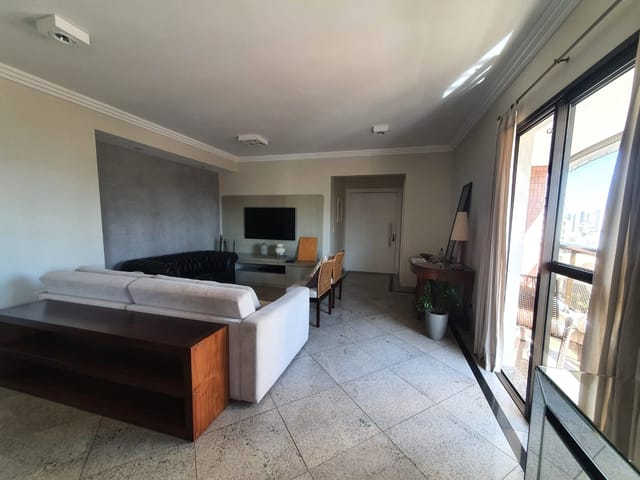 Foto do Apartamento - 🌟Viva o Exclusivo: Apartamento de Alto Padrão com Área Gourmet e Vista Livre! 3 Suítes e 2 Vagas! 🌇 | Organização Imobiliária Açores