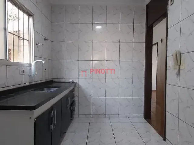 Apartamento 3 quartos e 1 banheiro, para alugar, no bairro Vila Baeta Neves em São Bernardo do Campo