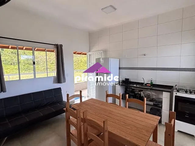 Apartamento 2 quartos e 1 banheiro, à venda, no bairro Maranduba em Ubatuba
