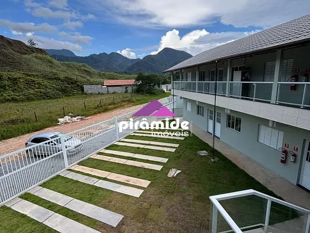 Apartamento 2 quartos e 1 banheiro, à venda, no bairro Maranduba em Ubatuba