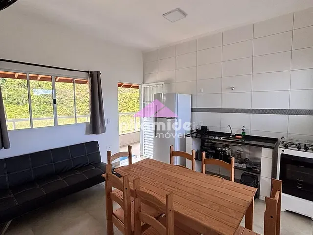 Apartamento 2 quartos e 1 banheiro, à venda, no bairro Maranduba em Ubatuba