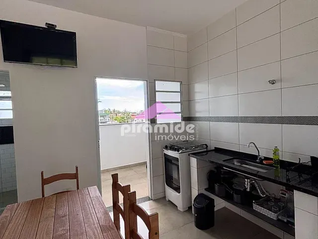 Apartamento 2 quartos e 1 banheiro, à venda, no bairro Maranduba em Ubatuba