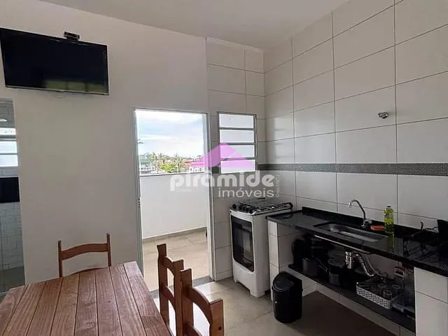 Apartamento 2 quartos e 1 banheiro, à venda, no bairro Maranduba em Ubatuba