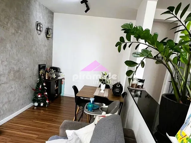 Apartamento 2 quartos e 1 banheiro, à venda, no bairro Jardim das Indústrias em São José dos Campos