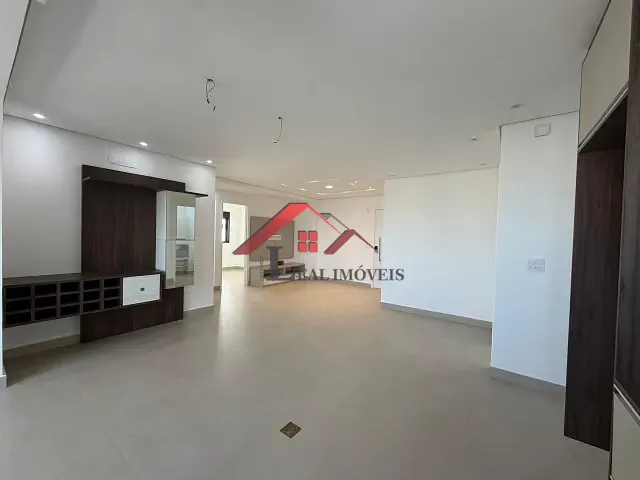 Apartamento com 113m² 3 quartos e 3 banheiros, para alugar, no bairro Vila Bastos em Santo André