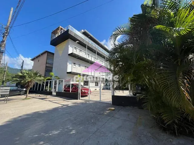 Apartamento 1 quarto e 1 banheiro, à venda, no bairro Maranduba em Ubatuba