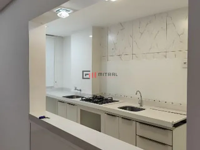 Apartamento com 61m² 2 quartos e 1 banheiro, à venda, no bairro Centro em Cambé