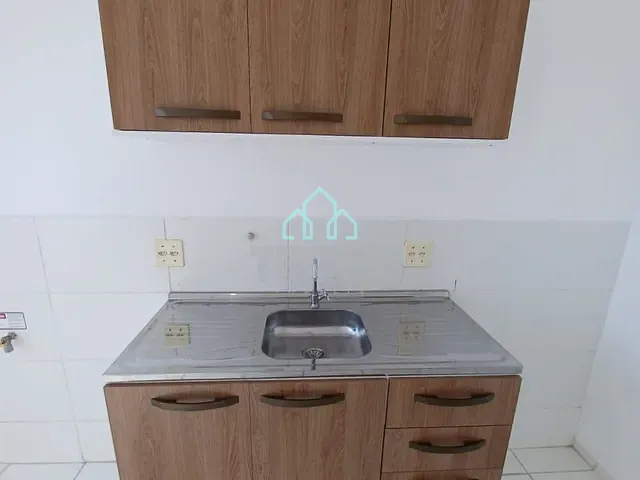 Apartamento 2 quartos e 1 banheiro, para alugar, no bairro Parque São Cristóvão em Taubaté