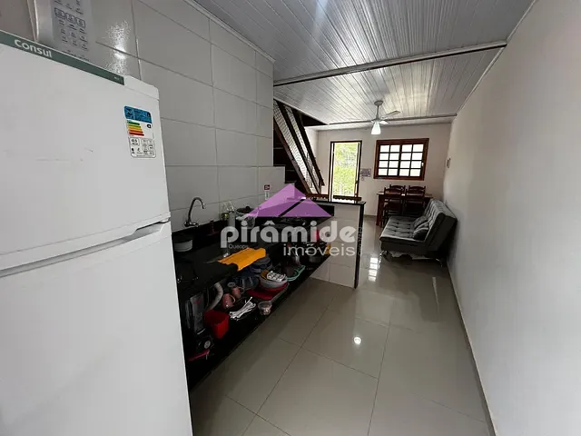 Apartamento 2 quartos e 2 banheiros, à venda, no bairro Maranduba em Ubatuba