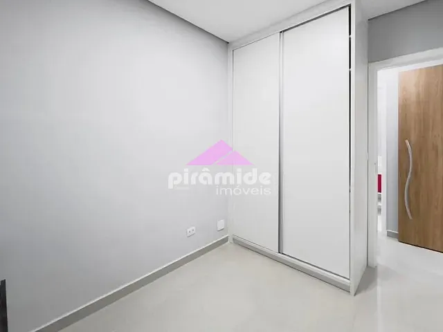 Apartamento 2 quartos e 2 banheiros, à venda, no bairro Jardim das Indústrias em São José dos Campos