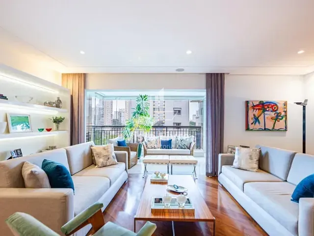 Apartamento com 240m² 3 quartos e 5 banheiros, à venda, no bairro Santa Cecília em São Paulo