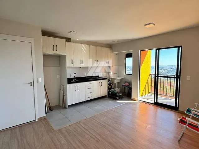 Apartamento 2 quartos e 2 banheiros, à venda ou para alugar, no bairro Batel em Guarapuava