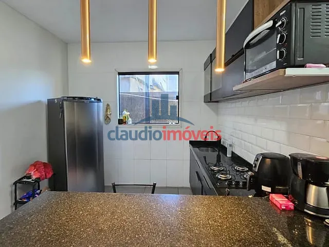 Apartamento com 63m² 2 quartos e 1 banheiro, à venda, no bairro Vila Orlandelia em Barra Mansa