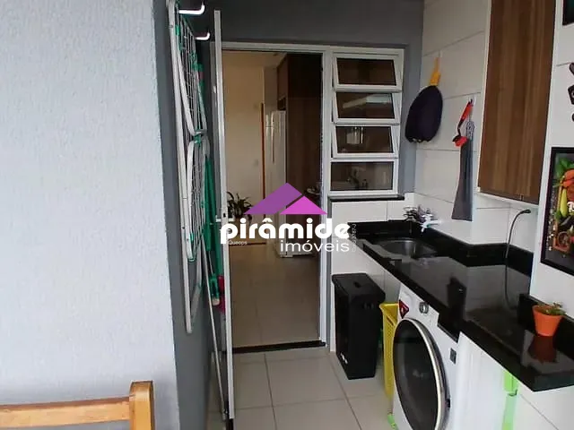 Apartamento 2 quartos e 2 banheiros, à venda, no bairro Jardim Oriente em São José dos Campos