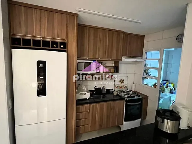 Apartamento 2 quartos e 2 banheiros, à venda, no bairro Jardim Oriente em São José dos Campos