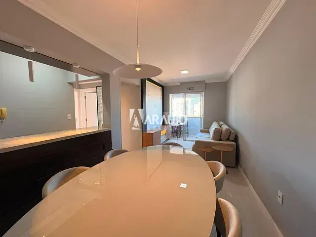 Apartamento com 60m² 2 quartos e 1 banheiro, para alugar, no bairro Carvalho em Itajaí