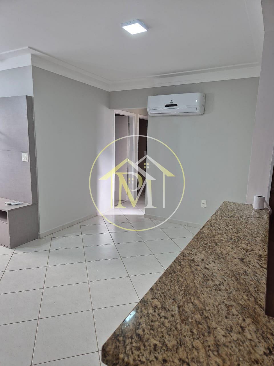 Apartamento para alugar com 3 quartos, 90m² - Foto 2